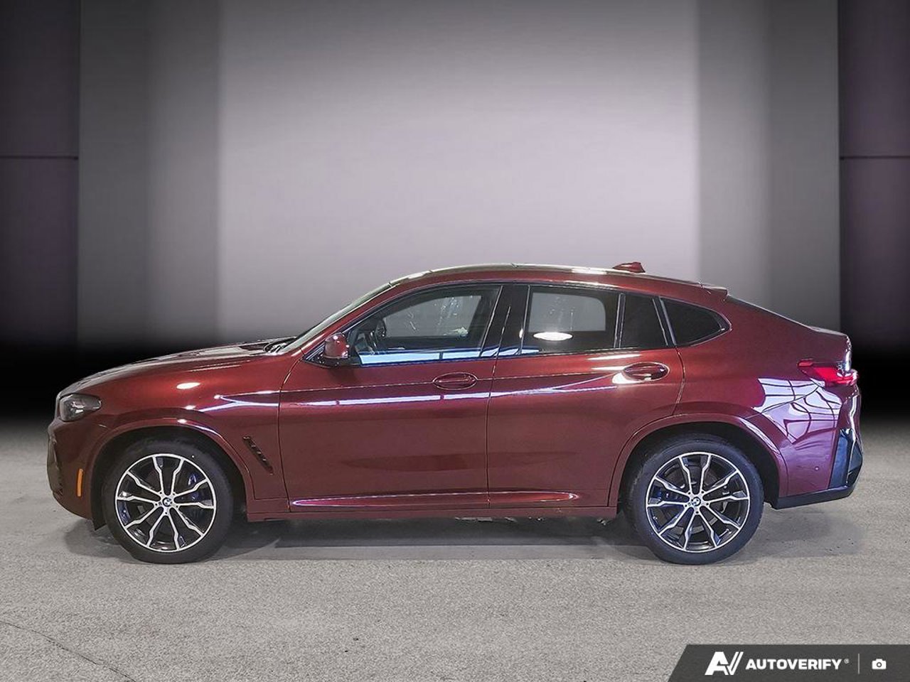 2023 BMW X4 5UX33DT04P9P71072 Red Mirabel - photo #1