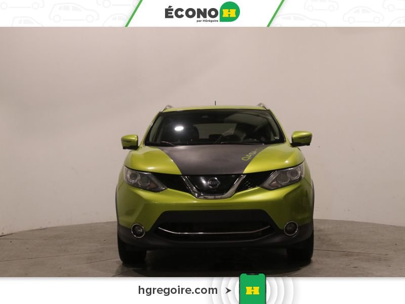 2017 Nissan Qashqai Green Laval - photo #1