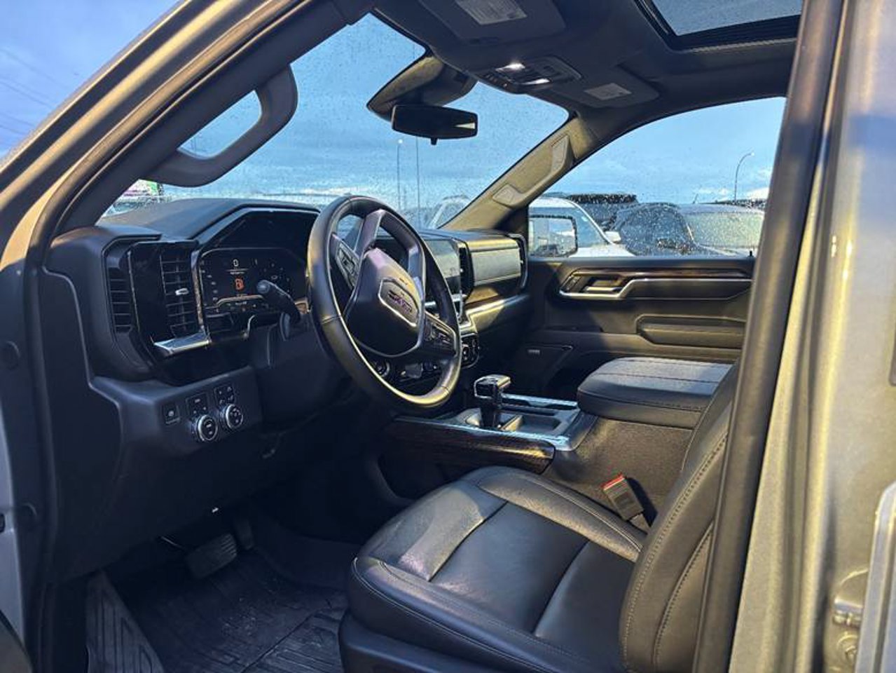 2024 GMC Sierra 1500 4WD Crew Cab 147 Elevation Grey Sherwood Park - photo #5