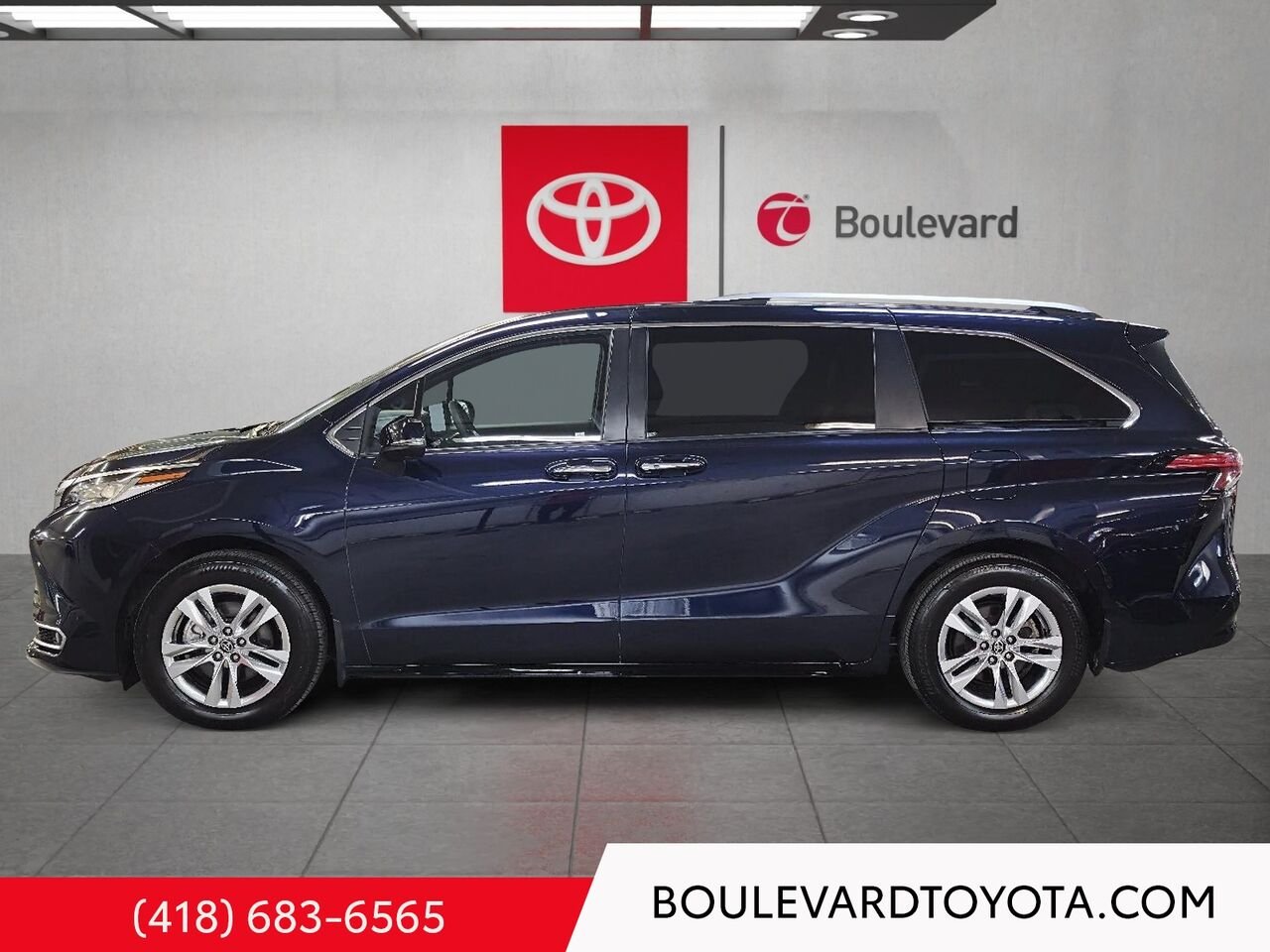 2025 Toyota Sienna 100498A-74 | LIMITED, 7 PLACES, AWD Blue Québec - photo #5
