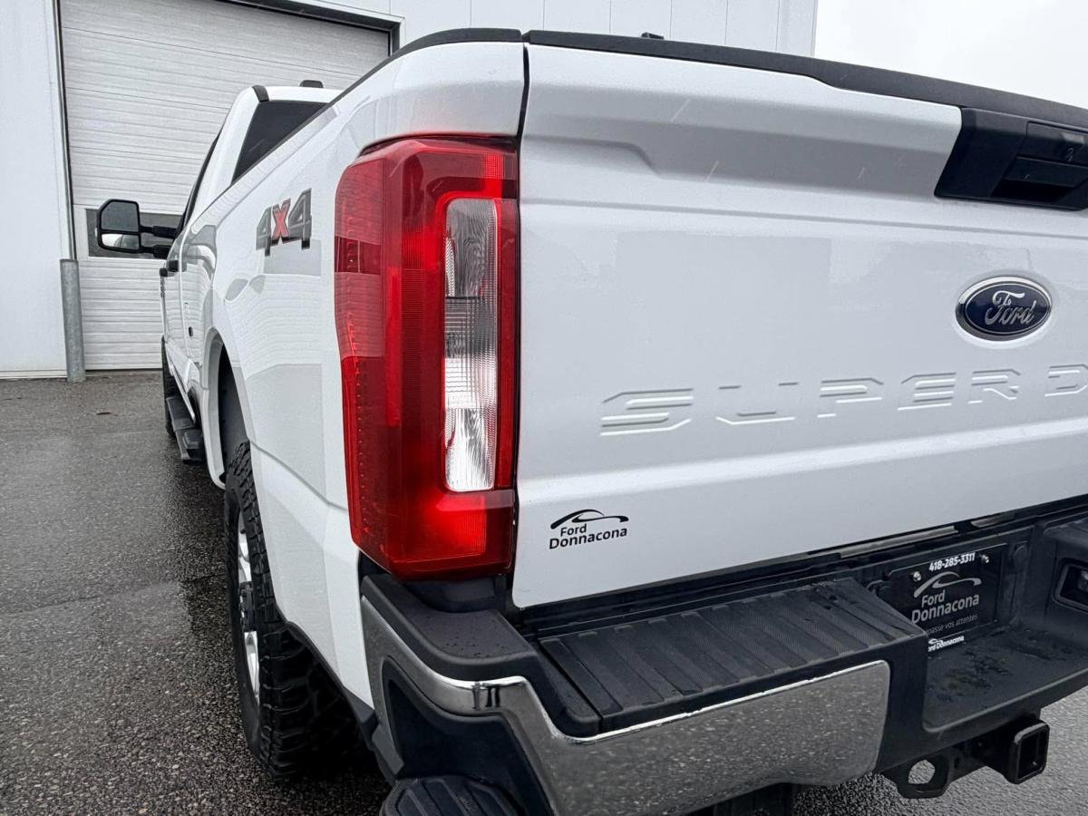 2026 Ford Super Duty F-250 SRW White  - photo #8