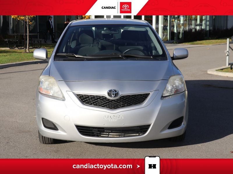 2012 Toyota Yaris Silver Blainville - photo #2