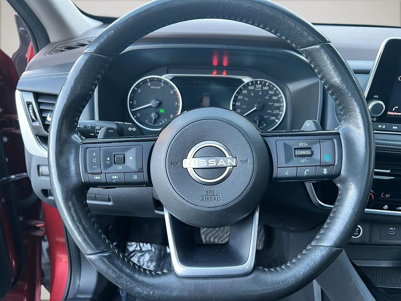 2022 Nissan Rogue SV TI Red Québec - photo #11