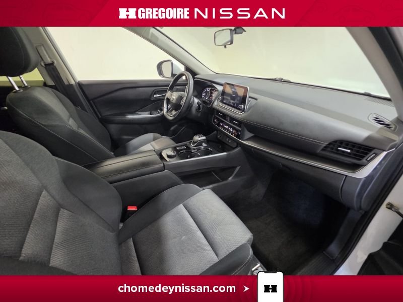 2025 Nissan Rogue White Laval - photo #25