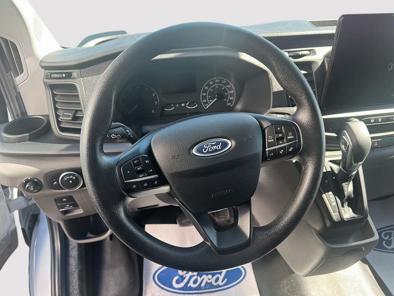 2024 Ford Transit fourgon utilitaire White Rouyn-Noranda - photo #7