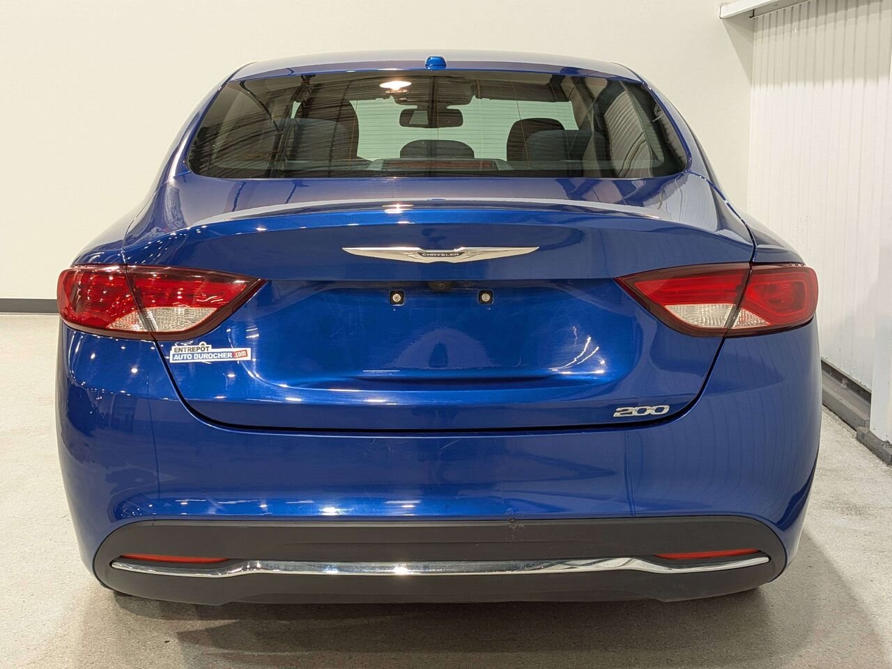 Chrysler 200 4dr Sdn Limited FWD 2016 Bleu Mirabel - photo #6