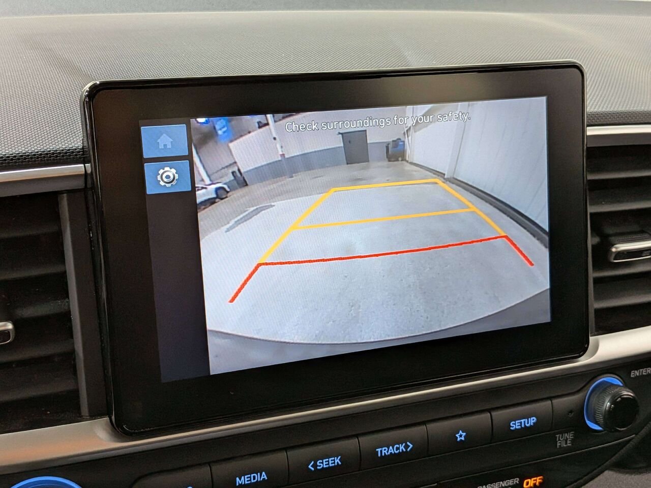 2026 Hyundai Venue Preferred IVT White Val-David - photo #2