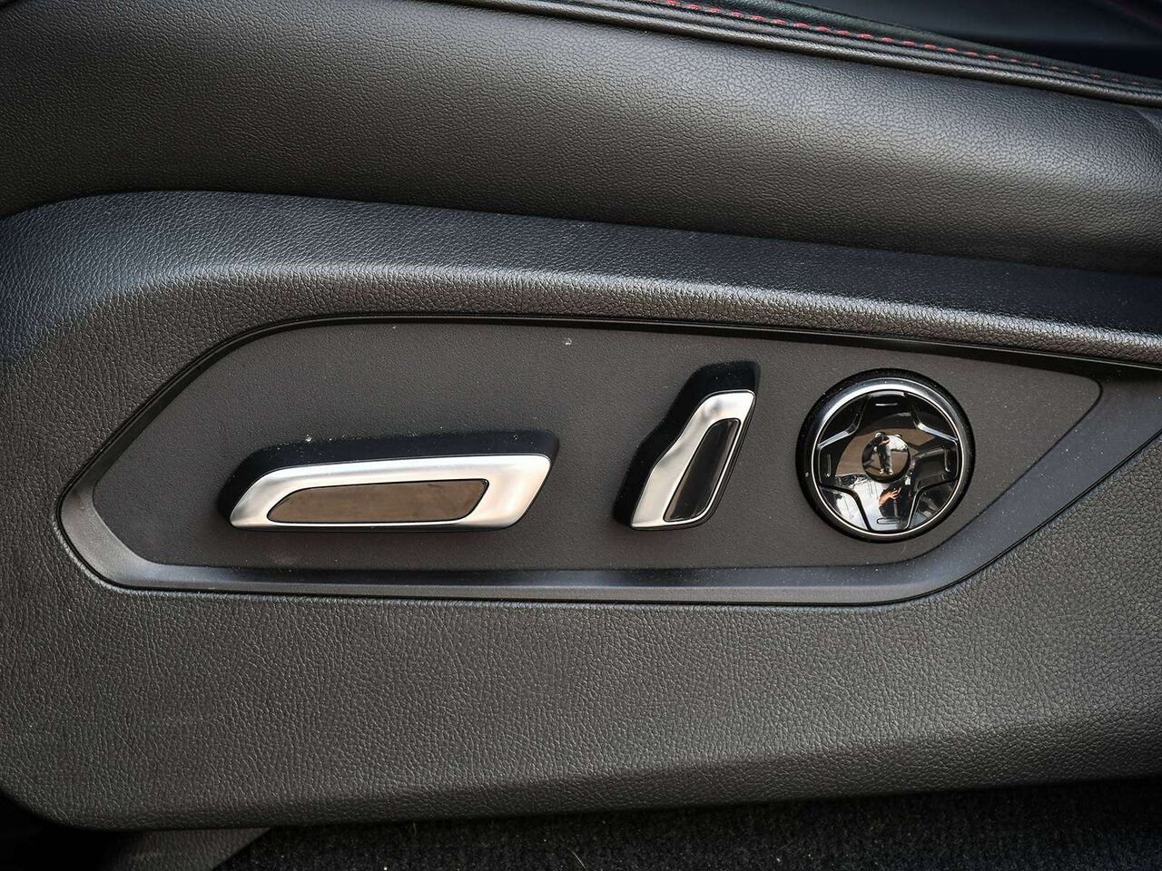 2025 Acura MDX A-Spec - ACURA CERTIFIED Silver Etobicoke - photo #13