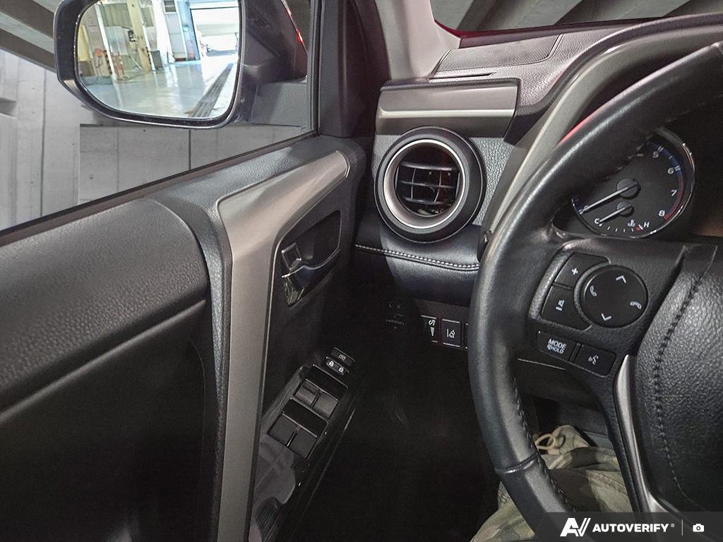 2018 Toyota RAV4 2602396A | XLE AWD, very low kilometers Blue Edmonton - photo #16