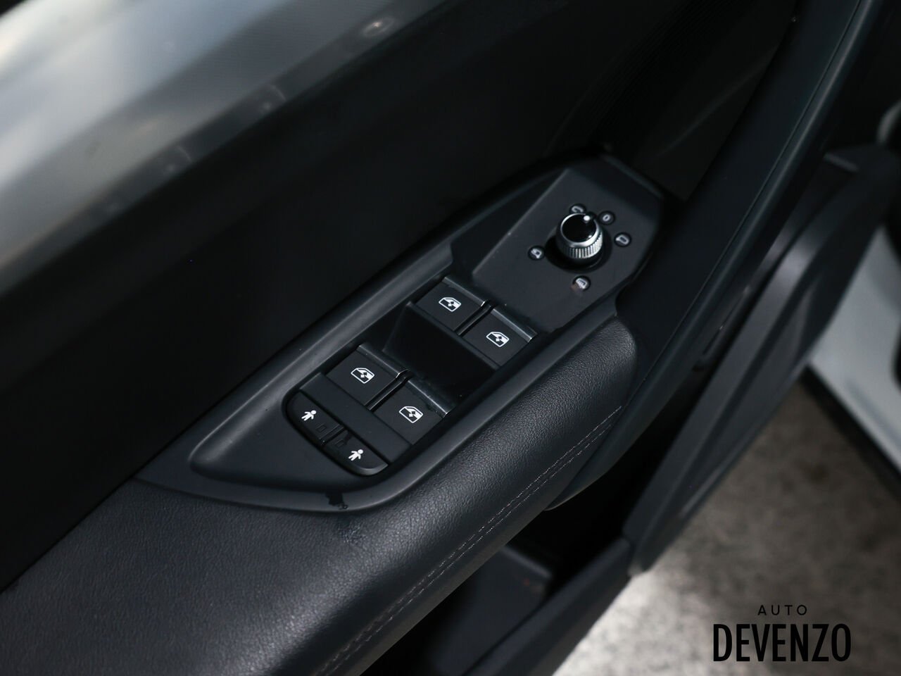 2020 Audi Q5 White Saint-Eustache - photo #10