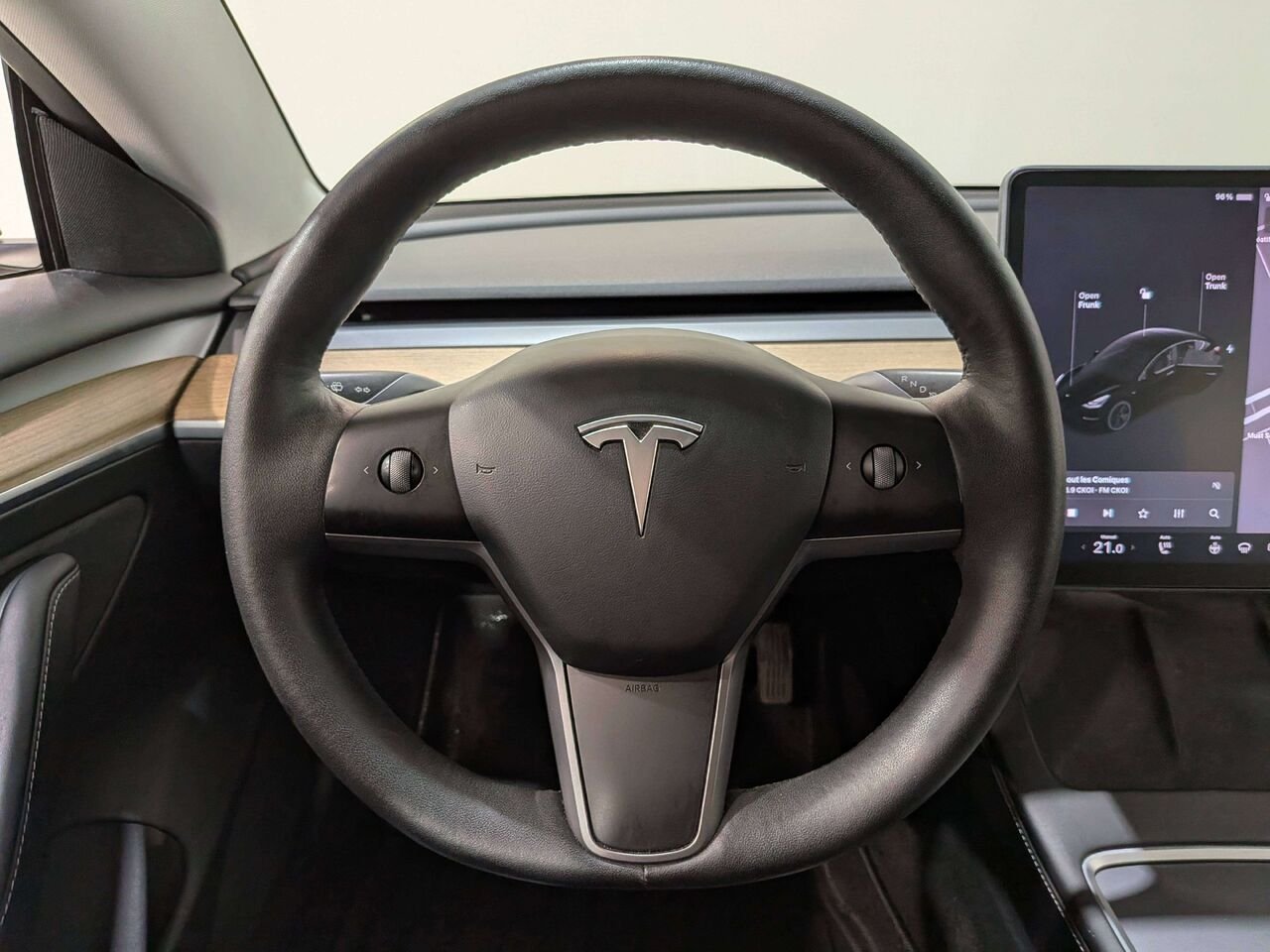 2022 Tesla Model 3 Standard Range RWD *Ltd Avail* Black Val-David - photo #14