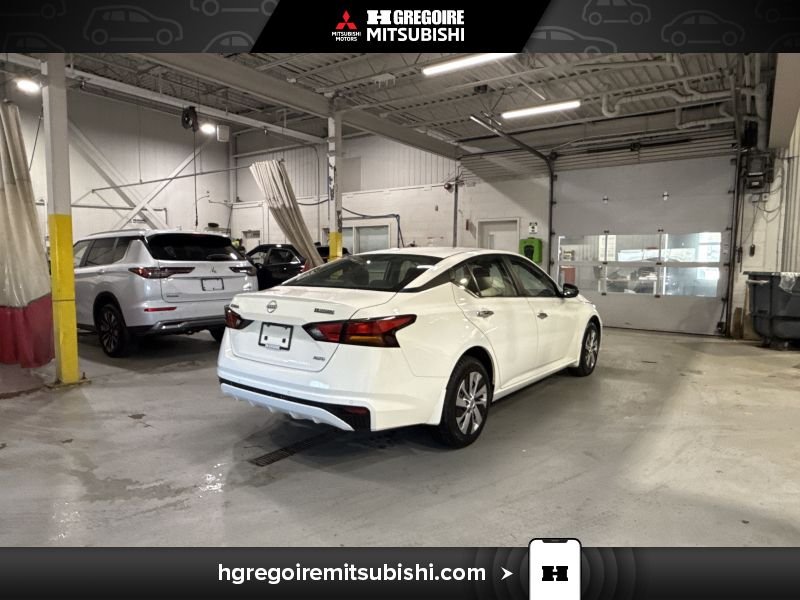 2024 Nissan Altima White Saint-Eustache - photo #8