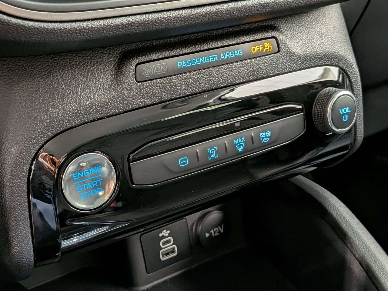 2025 Ford Escape PHEV FWD Grey Val-David - photo #26