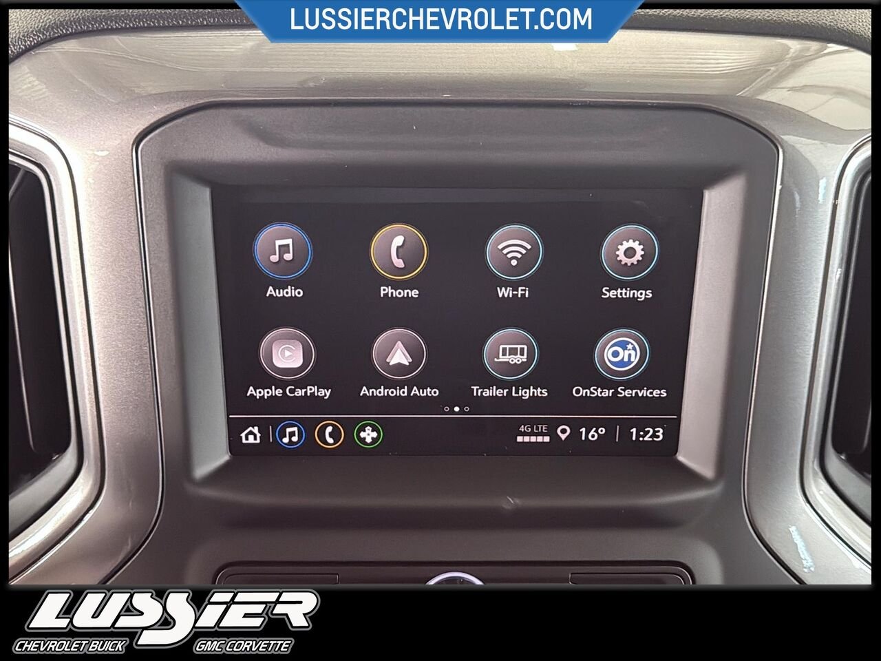 Chevrolet Silverado 2500HD WT cabine multiplace 4RM 159 po 2026 BLANC SOMMET Saint-Hyacinthe - photo #17