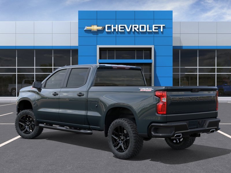 CHEVROLET Silverado 1500 Custom Trail Boss cabine multiplace 4RM 157 po 2026 GRIS CYPRES