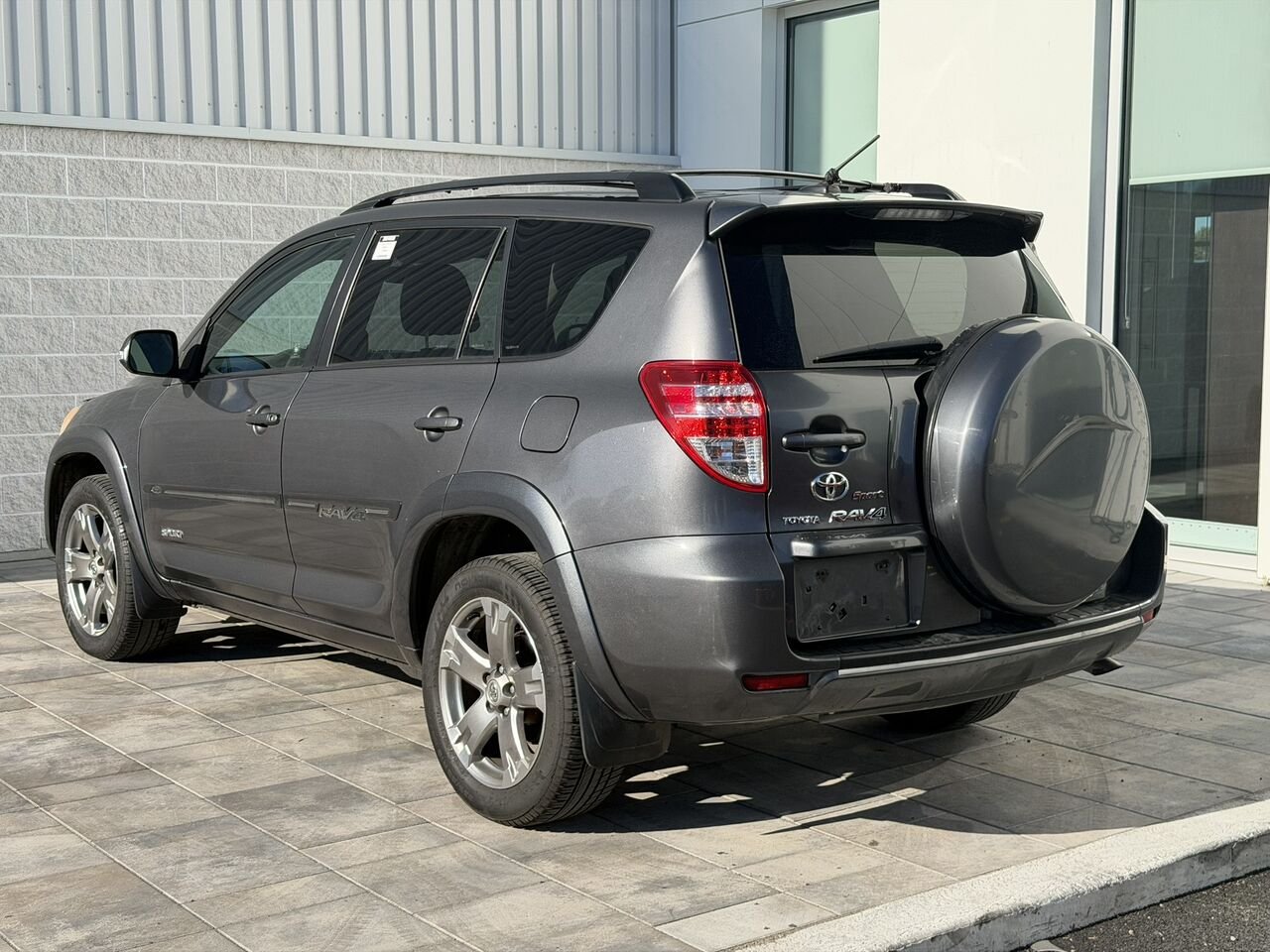 2010 Toyota RAV4 SPORT **IMPECCABLE** Grey Laval - photo #10
