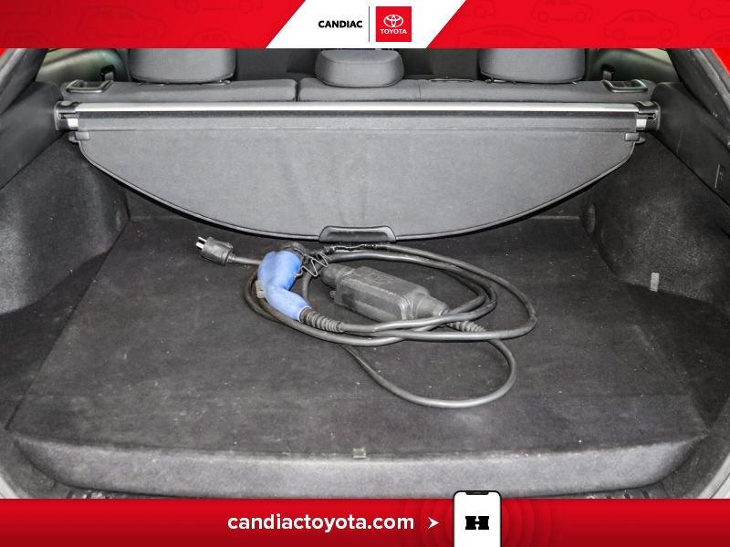 2022 Toyota Prius Red Laval - photo #30
