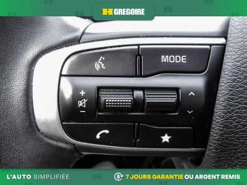 2025 Kia Sportage White Saint-Eustache - photo #22