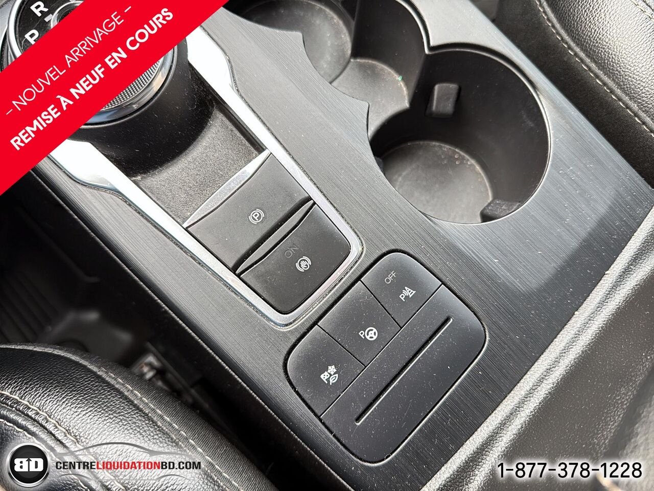 Ford Escape Titanium hybride TI | BD0435 2022 Noir Granby - photo #17