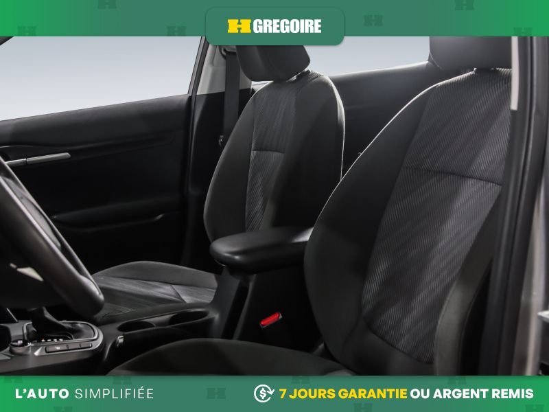 2022 Kia Seltos Grey Laval - photo #18