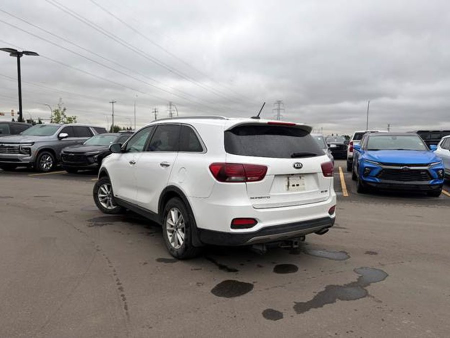 2019 Kia Sorento EX 2.4L 7 Passenger | Leather Heated Seats White