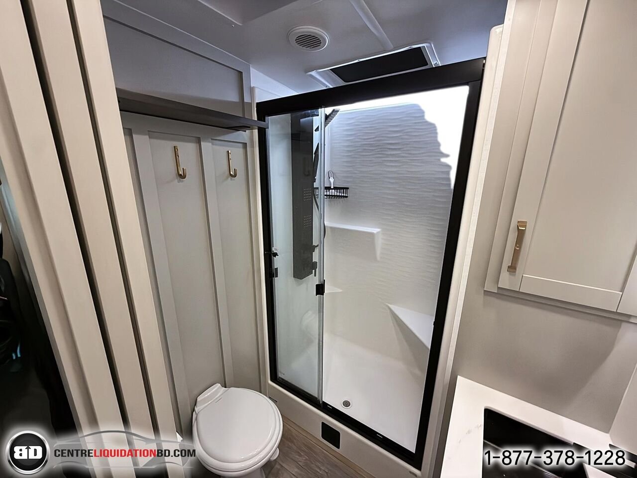 BRINKLEY Z295 | ACCOMODATION 2025 Blanc Granby - photo #20