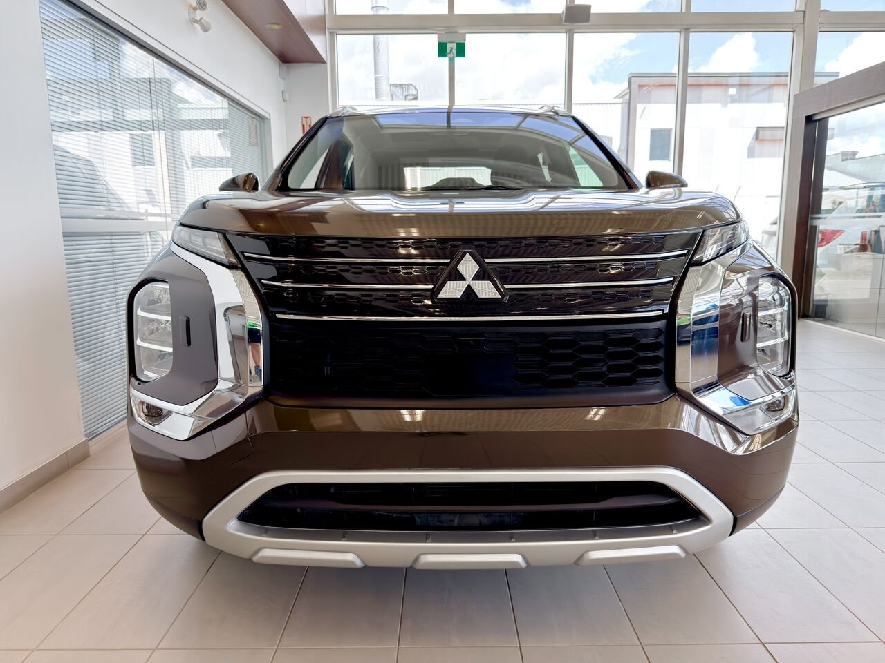 Mitsubishi Outlander 2024 Bronze Notre-Dame-des-Prairies - photo #5