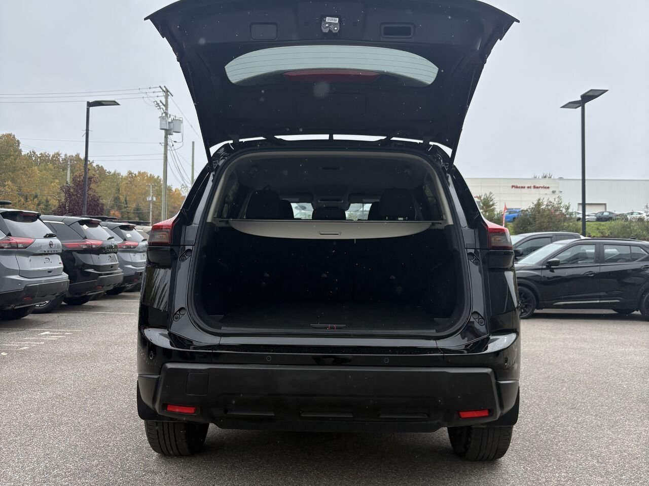 2024 Nissan Rogue S Black Mont-Laurier - photo #5