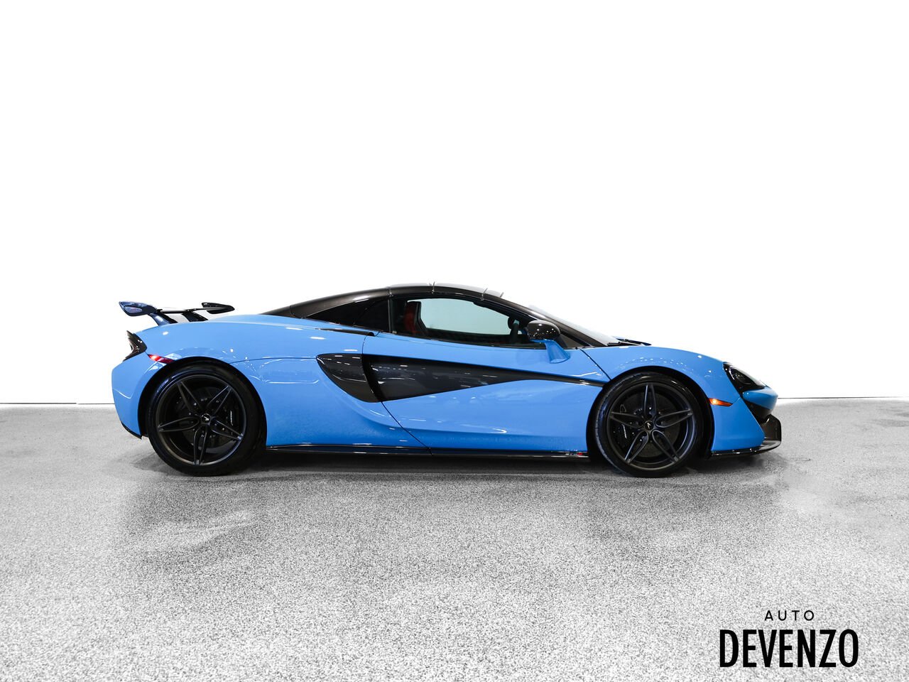 2019 McLaren 570s Blue Saint-Eustache - photo #3