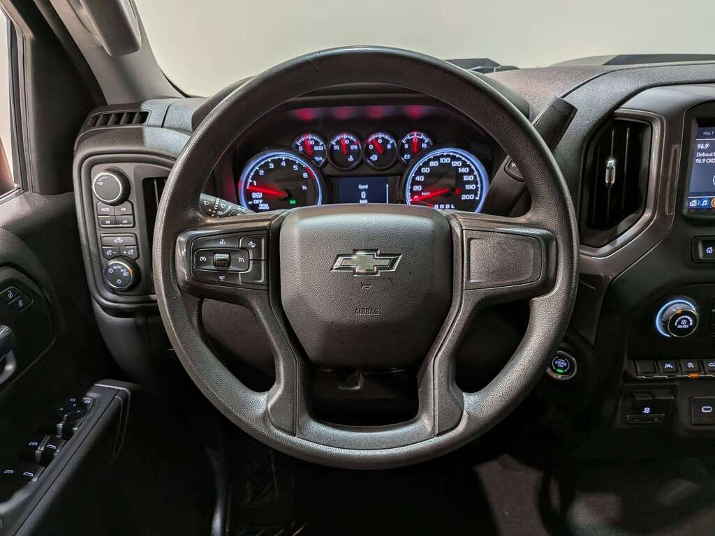 Chevrolet Silverado 1500 4WD Crew Cab 157" Custom Trail Boss 2023 Rouge Val-David - photo #13