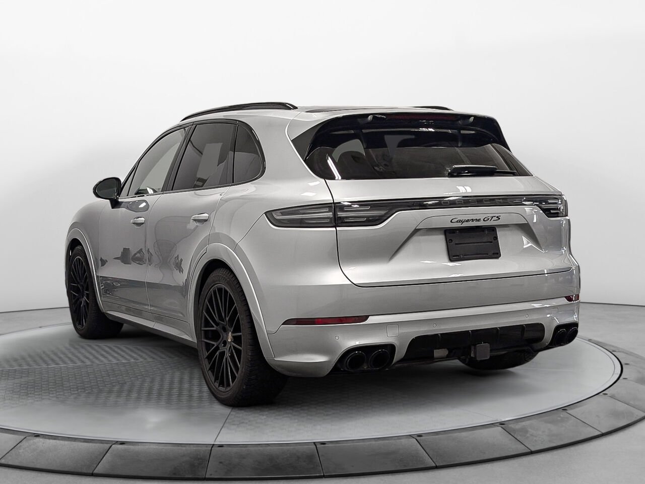Porsche CAYENNE GTS Option Rear Axle Stearing Exhaust Sport 2023 Argent Sherbrooke - photo #3