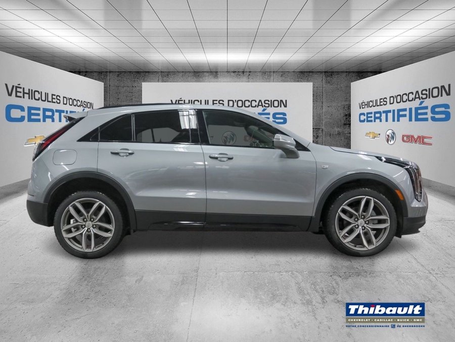 Cadillac XT4 SPORT AWD 2023 Argent silver métallisé