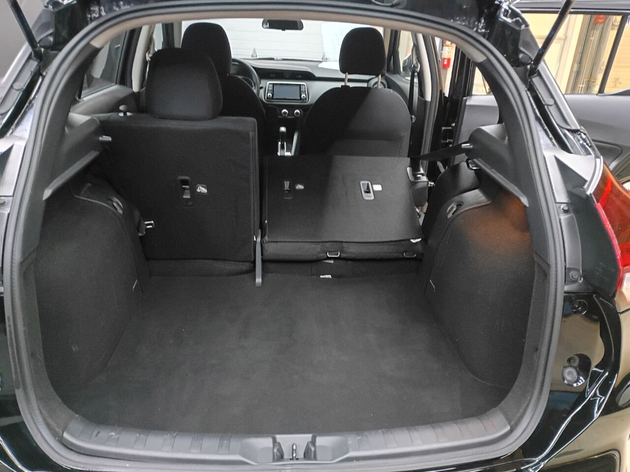 2021 Nissan Kicks Black Blainville - photo #12