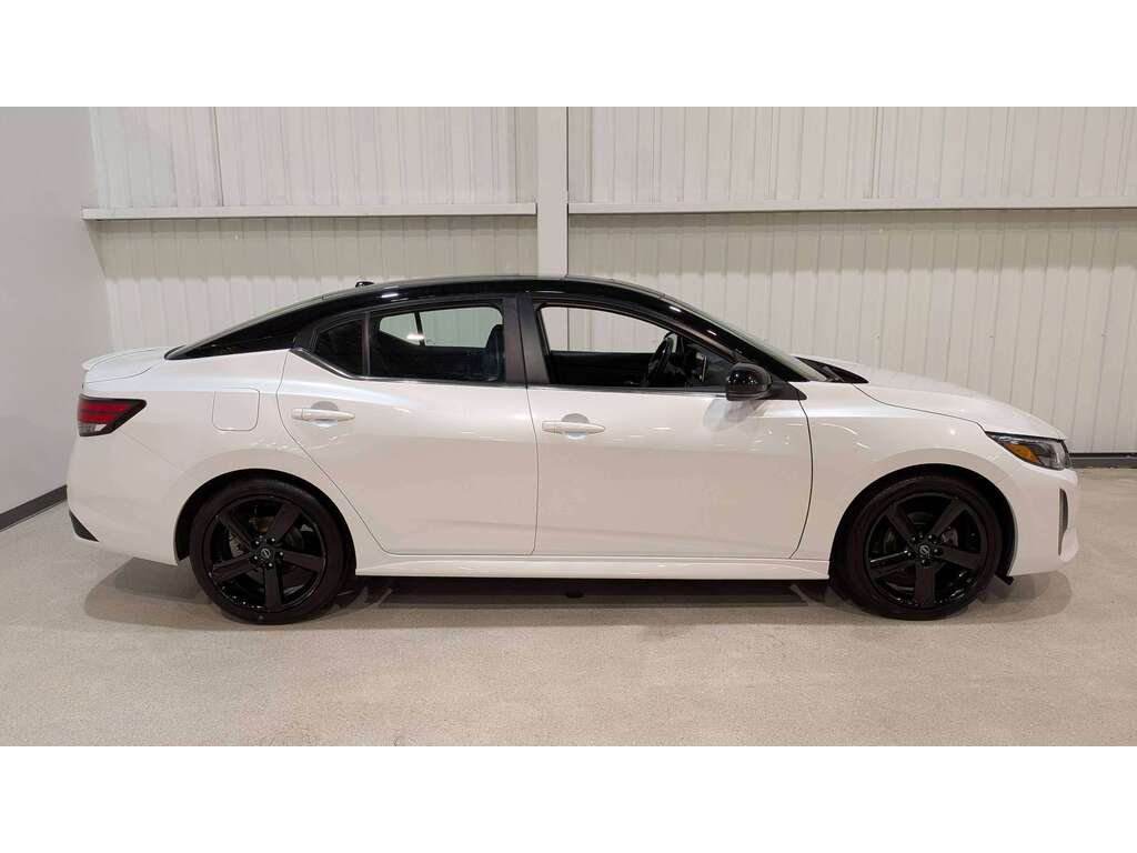 Nissan Sentra SR Manual 2024 Blanc Val-David - photo #7