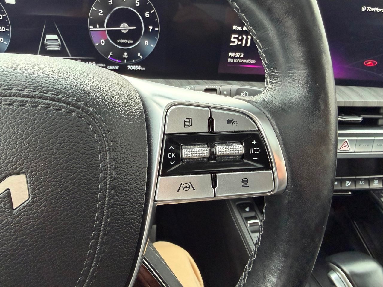 2023 Kia Telluride White Thetford Mines - photo #23