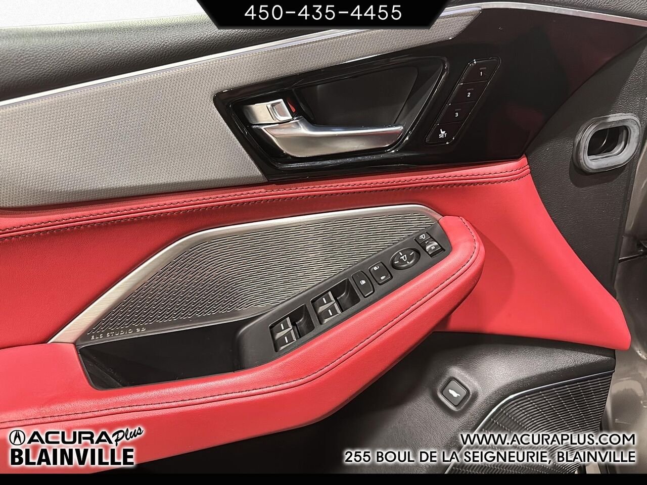 2024 Acura MDX Grey Blainville - photo #8