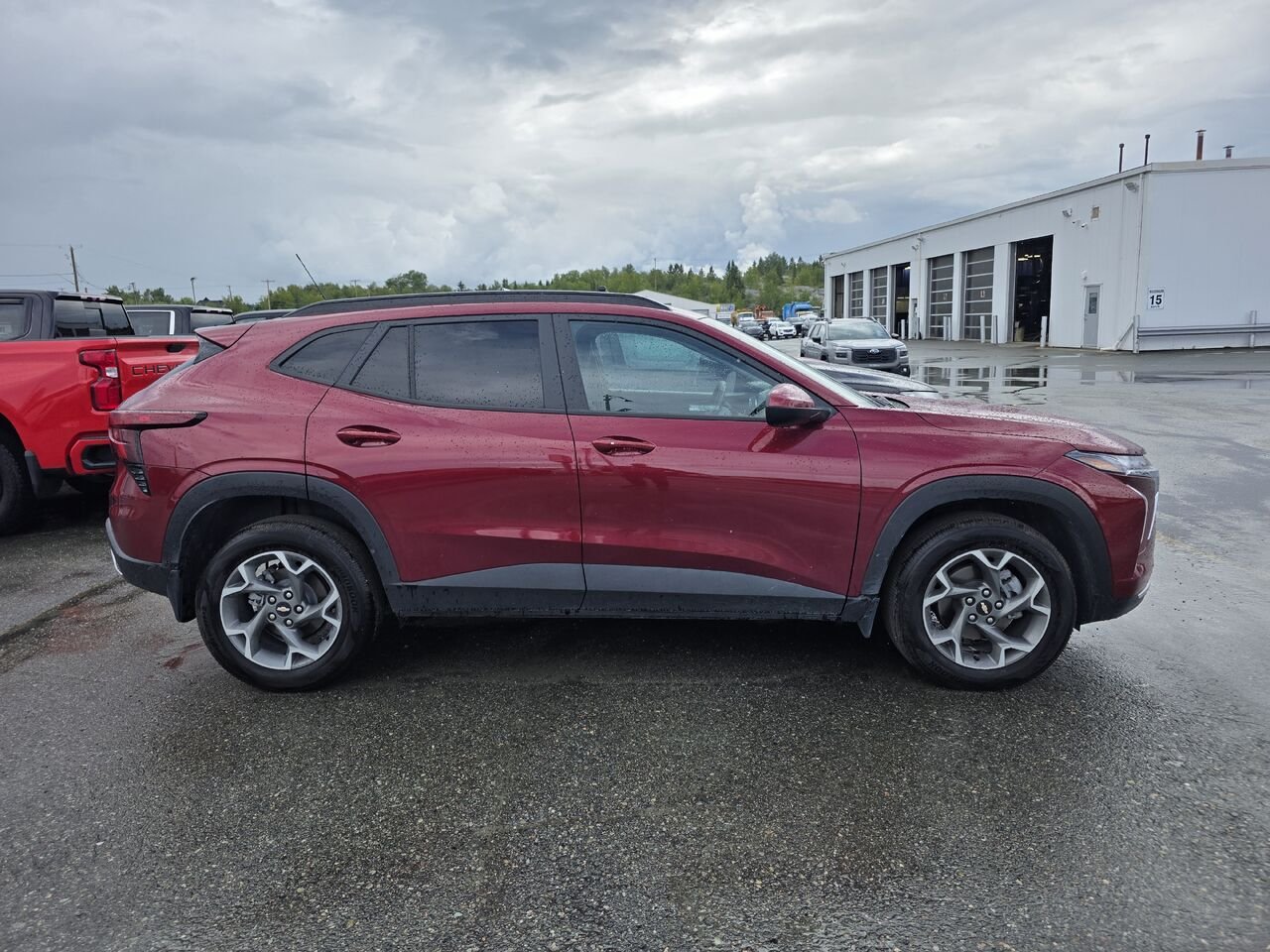 Chevrolet Trax Traction avant 4 portes LT 2025 Rouge Rouyn-Noranda - photo #4