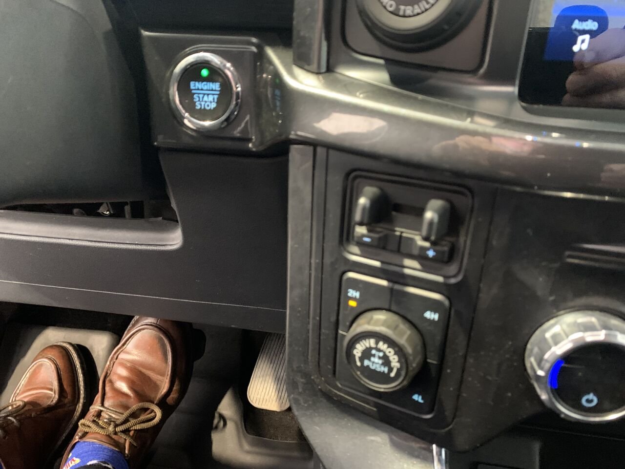 2021 Ford F-150 XLT cabine SuperCrew 4RM caisse de 6,5 pi Grey Châteauguay - photo #37