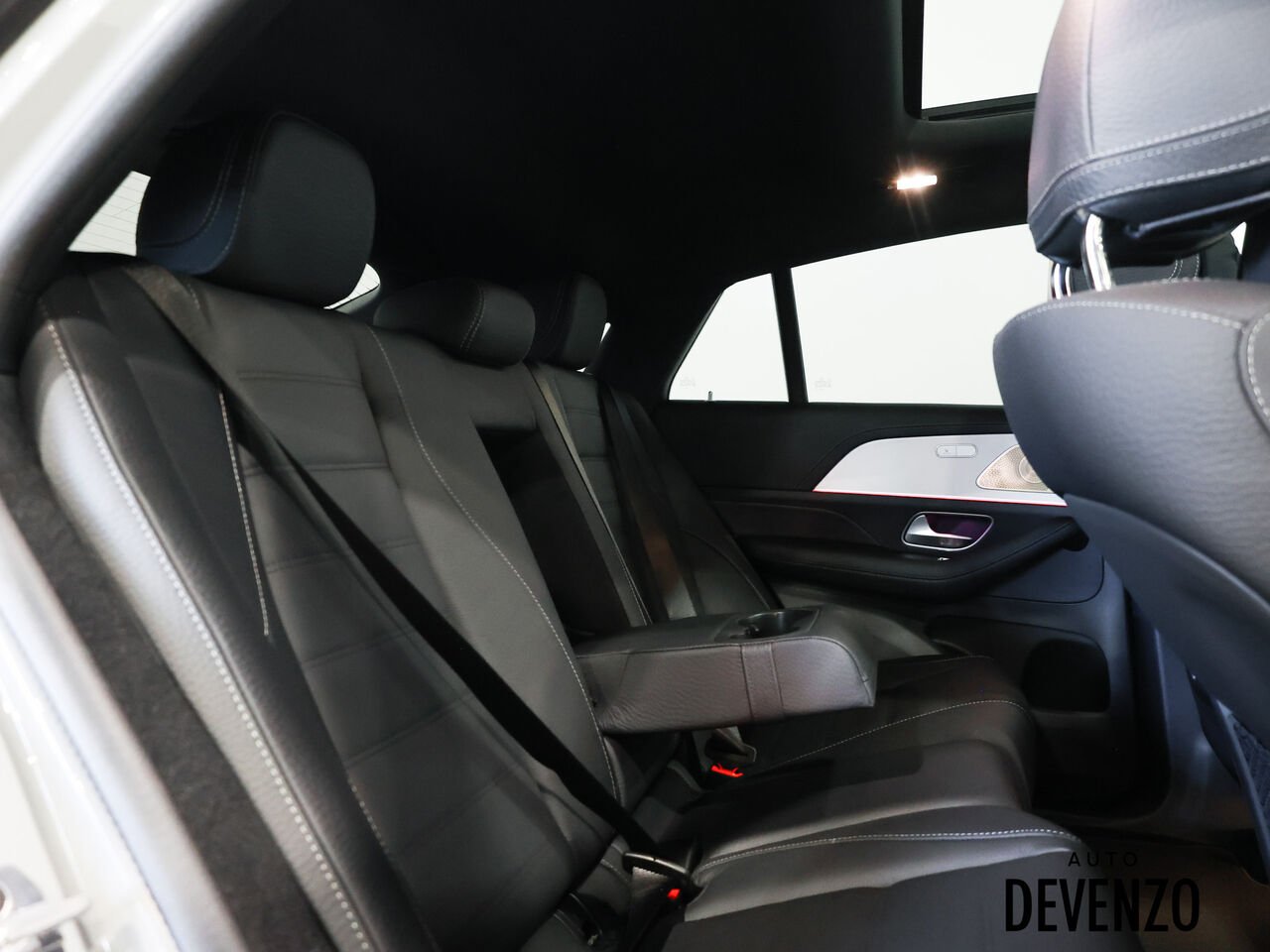 Mercedes-Benz GLE 2026 Gris Saint-Eustache - photo #7