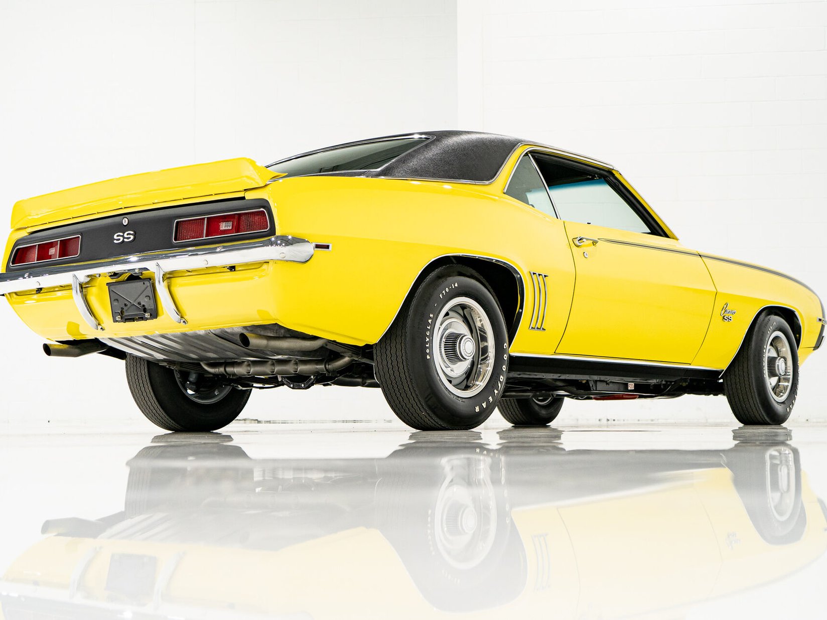 Chevrolet Camaro SS **PRIX EN USD** With factory A/C 1969 Jaune Montréal - photo #6