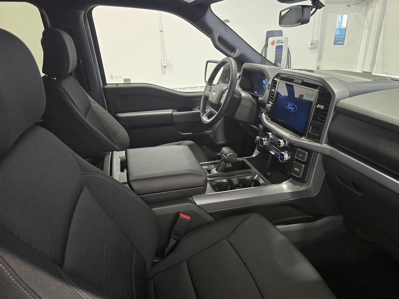 Ford F-150 2026 Blanc Saint-Eustache - photo #8