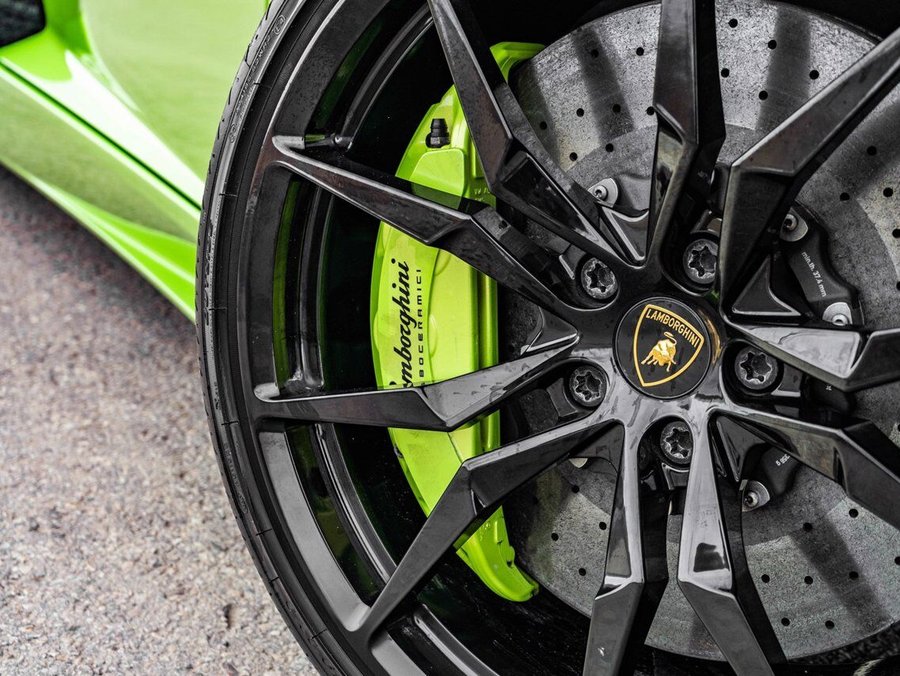 2015 Lamborghini Aventador 2015 Green