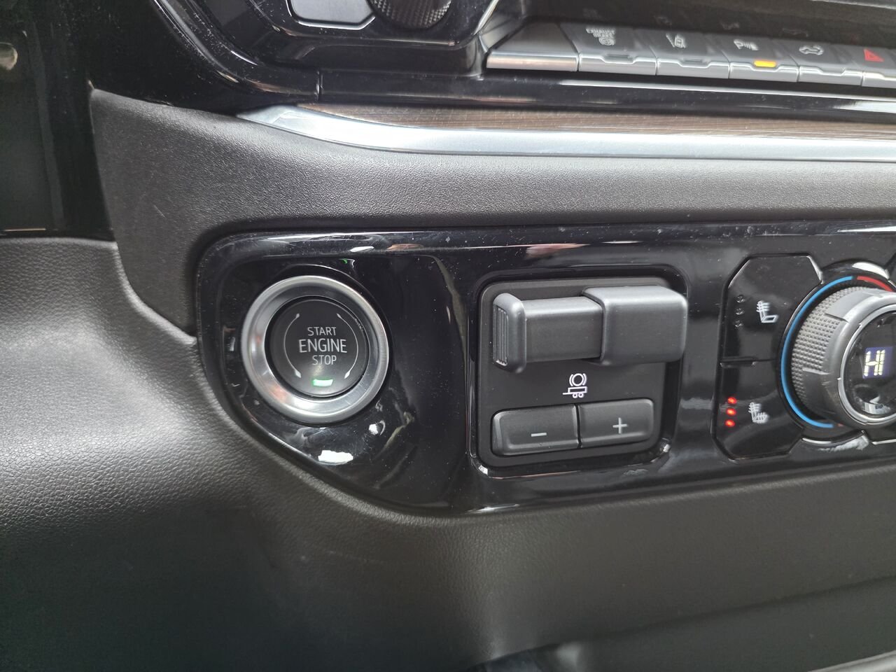 Chevrolet Silverado 2500HD LT TrailBoss 2025 Gris Mont-Laurier - photo #33