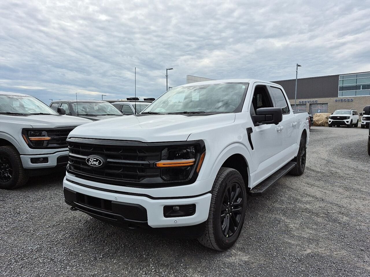 Ford F-150 2F348 | XLT 2026 Blanc Oxford Saint-Jérôme - photo #1