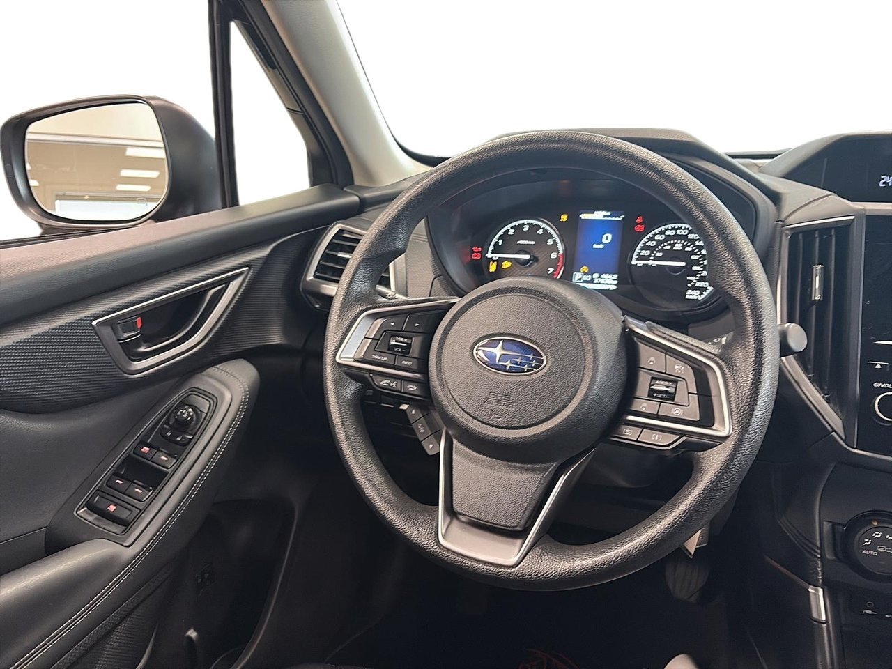 Subaru Forester 2.5i 2023 Noir Baie-Comeau - photo #10