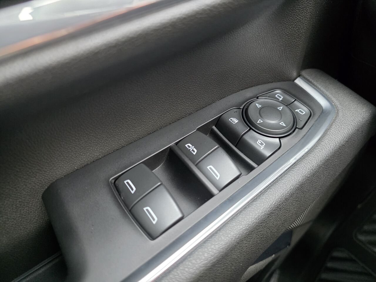 Chevrolet Silverado 2500HD LT TrailBoss 2025 Gris Mont-Laurier - photo #24