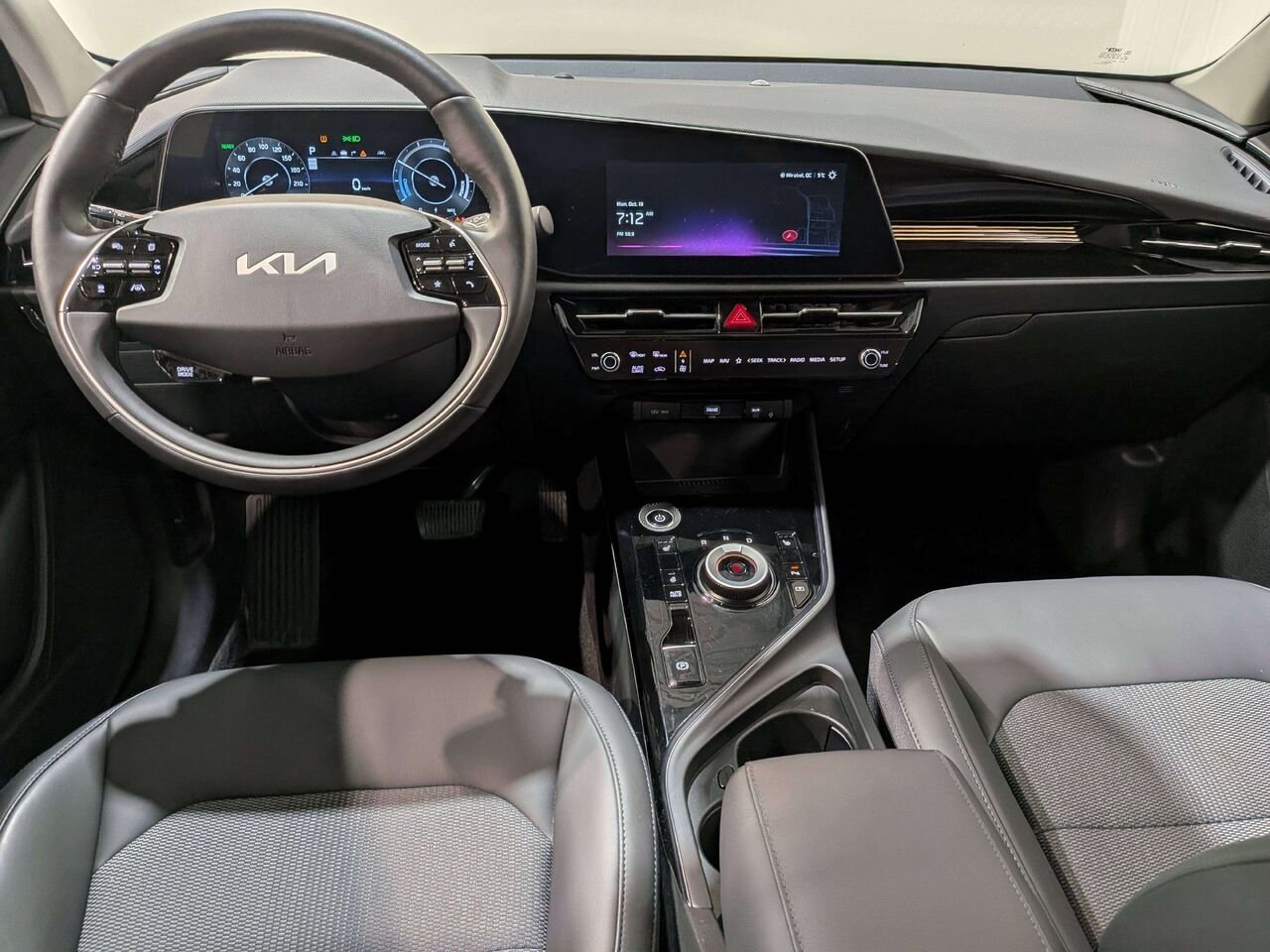 2025 Kia Niro EV Wind FWD Grey Val-David - photo #29