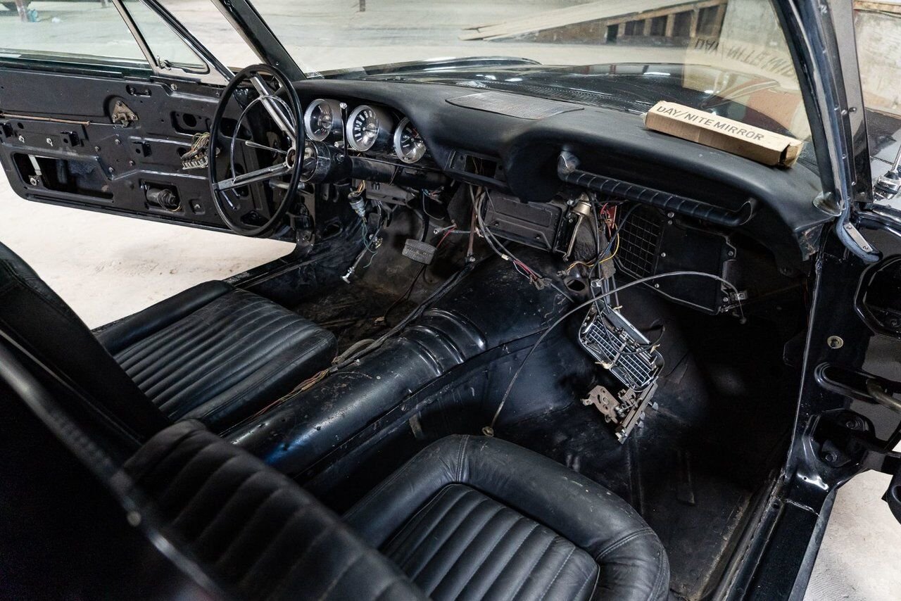 Ford Thunderbird **PRICE IN USD** Roadster project car Extremely rare 1962 Noir Montréal - photo #11