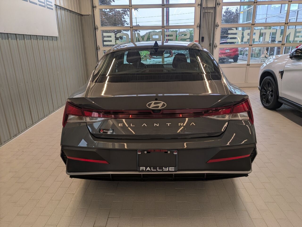 2024 Hyundai Elantra Grey Gatineau - photo #2