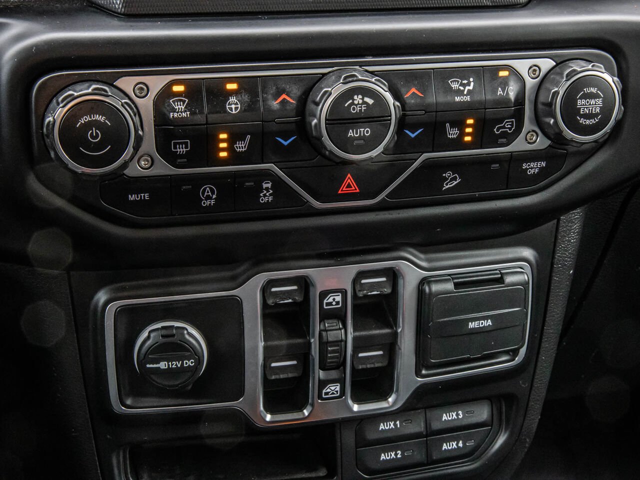 2021 Jeep Wrangler Green Sainte-Julienne - photo #20